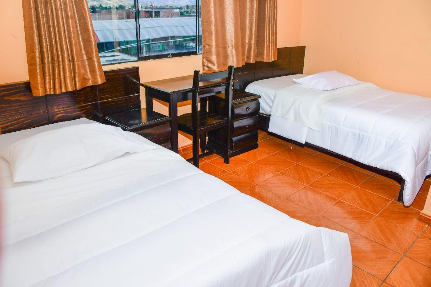 Hotel Santa Ana 阿亚库乔 外观 照片